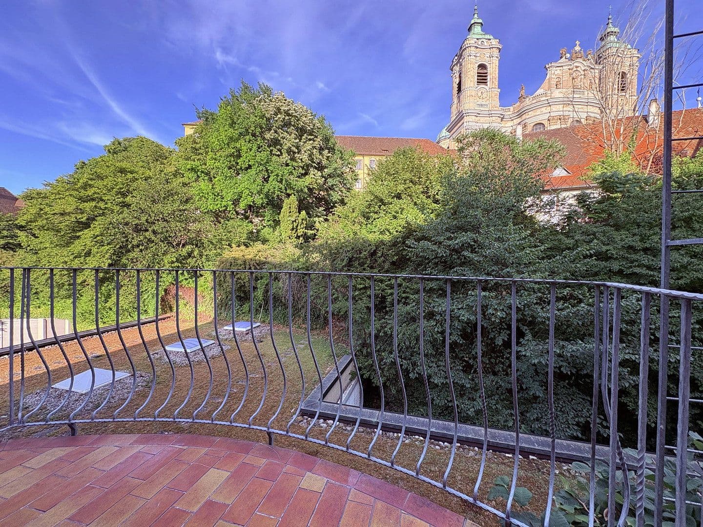 Prenájom bytu 2-izbový 70 m², Weingarten, Bádensko-Wurttembersko Prenájom bytu 2-izbový 70 m², Weingarten, Bádensko-Wurttembersko