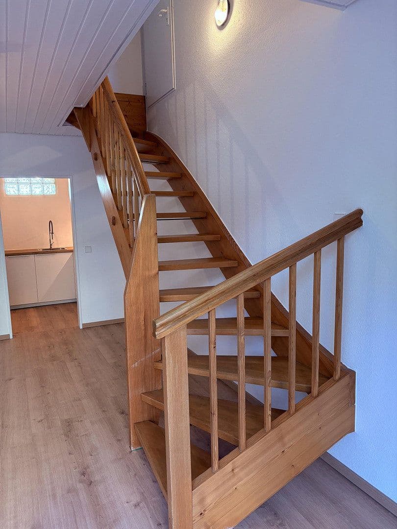 Prenájom bytu 2-izbový 70 m², Weingarten, Bádensko-Wurttembersko Prenájom bytu 2-izbový 70 m², Weingarten, Bádensko-Wurttembersko