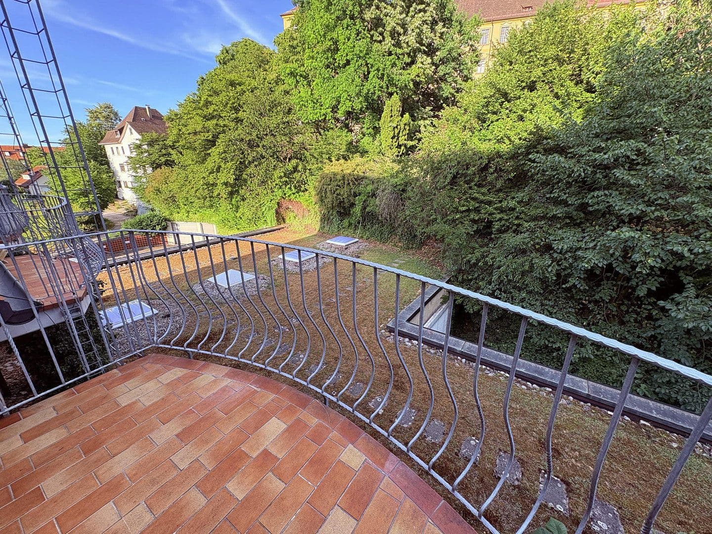 Prenájom bytu 2-izbový 70 m², Weingarten, Bádensko-Wurttembersko Prenájom bytu 2-izbový 70 m², Weingarten, Bádensko-Wurttembersko