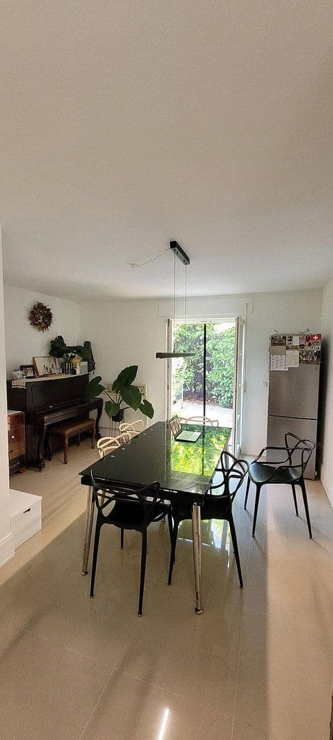 Prenájom bytu 4-izbový 116 m², Quellenßark 40, Bad Soden am Taunus, Hesensko Prenájom bytu 4-izbový 116 m², Quellenßark 40, Bad Soden am Taunus, Hesensko