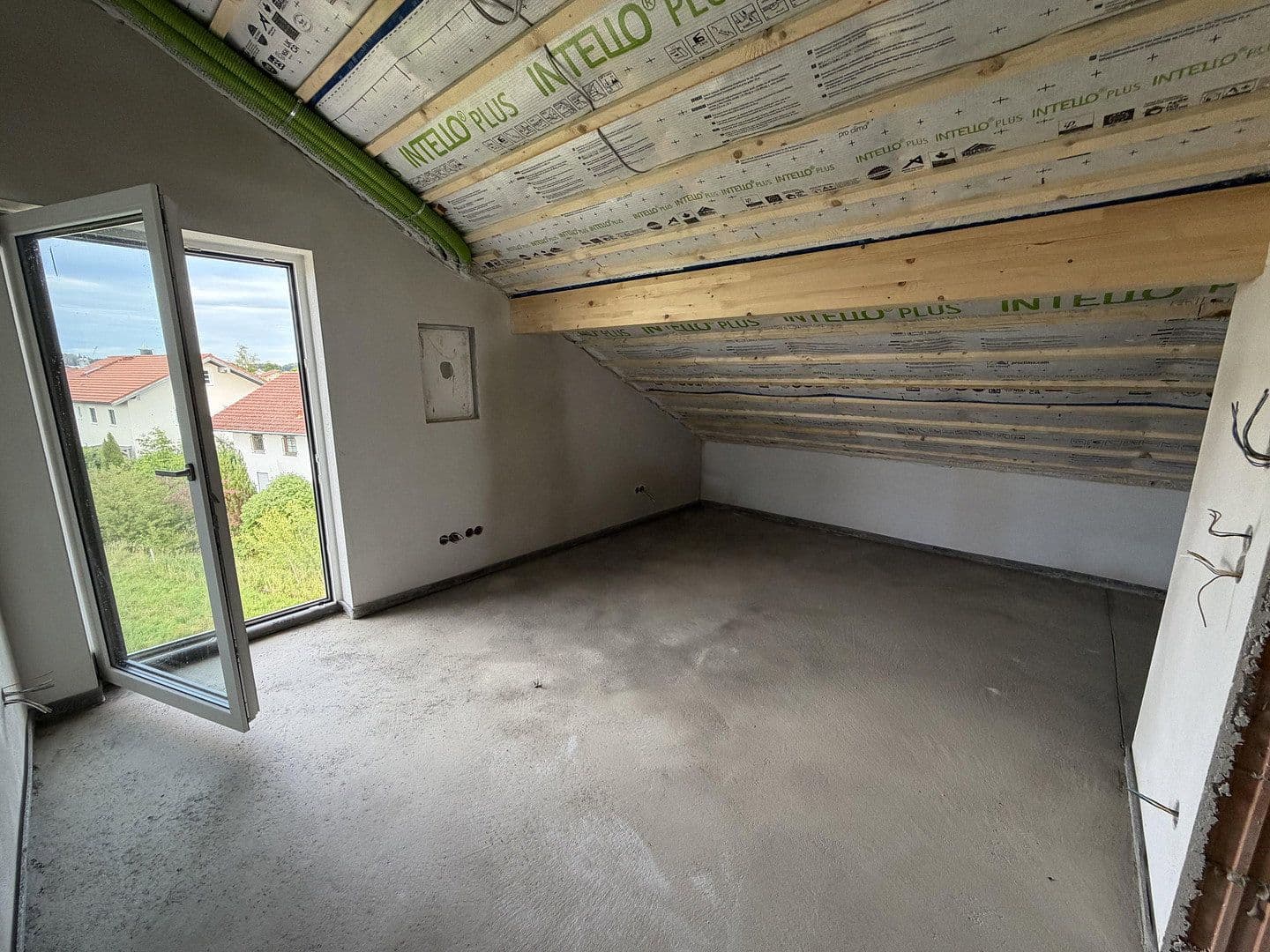 Prenájom bytu 4-izbový 112 m², Obing, Bavorsko Prenájom bytu 4-izbový 112 m², Obing, Bavorsko
