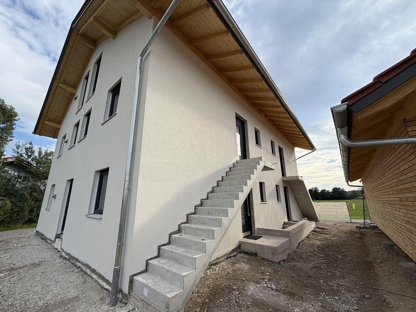 Prenájom bytu 3-izbový 75 m², Obing, Bavorsko Prenájom bytu 3-izbový 75 m², Obing, Bavorsko