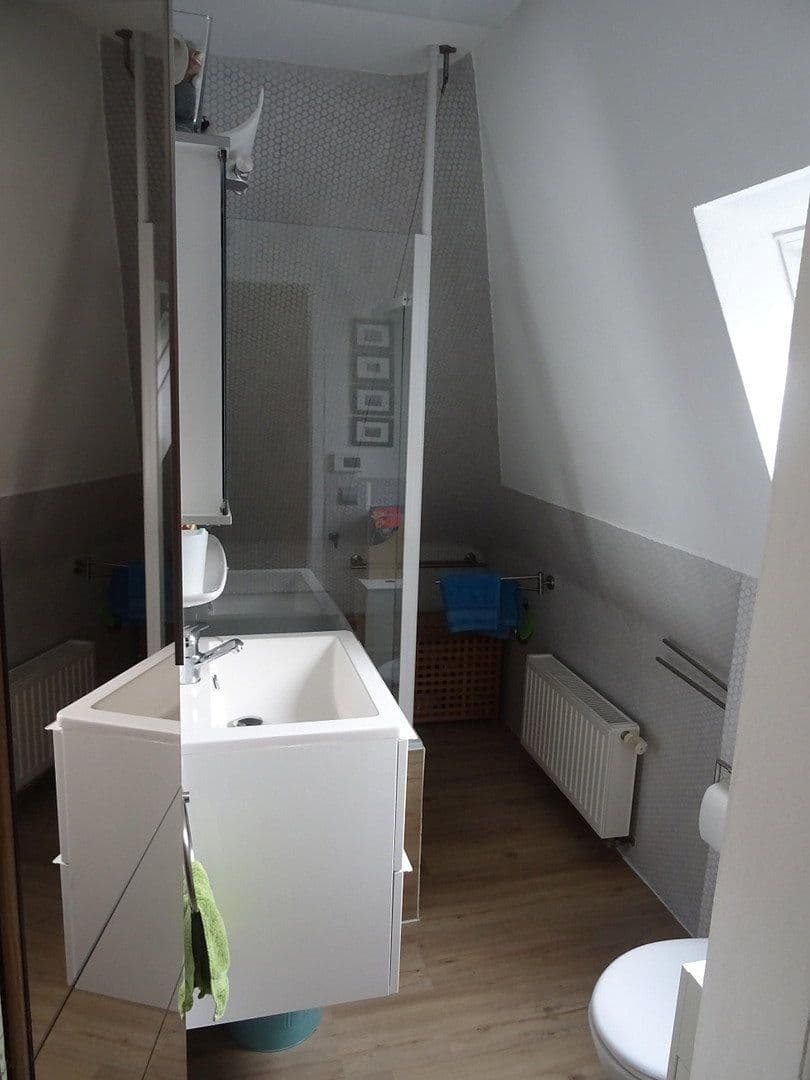 Prenájom bytu 2-izbový 49 m², Stuttgart, Bádensko-Wurttembersko Prenájom bytu 2-izbový 49 m², Stuttgart, Bádensko-Wurttembersko