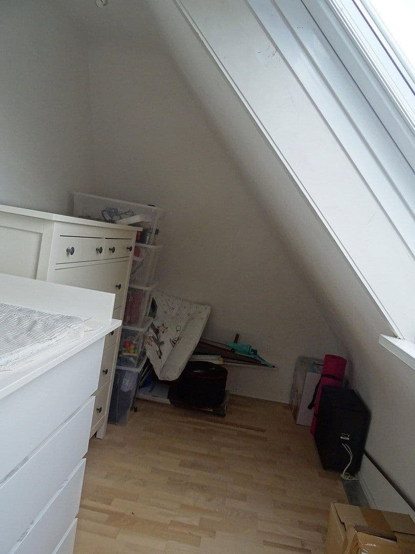 Prenájom bytu 2-izbový 49 m², Stuttgart, Bádensko-Wurttembersko Prenájom bytu 2-izbový 49 m², Stuttgart, Bádensko-Wurttembersko
