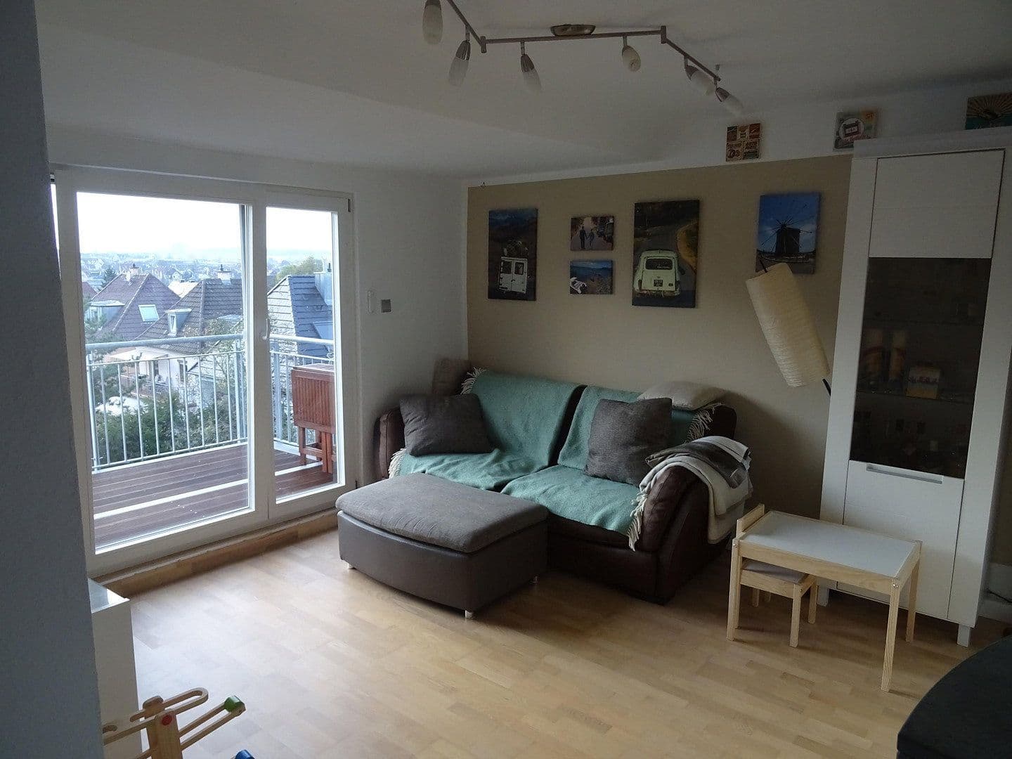 Prenájom bytu 2-izbový 49 m², Stuttgart, Bádensko-Wurttembersko Prenájom bytu 2-izbový 49 m², Stuttgart, Bádensko-Wurttembersko