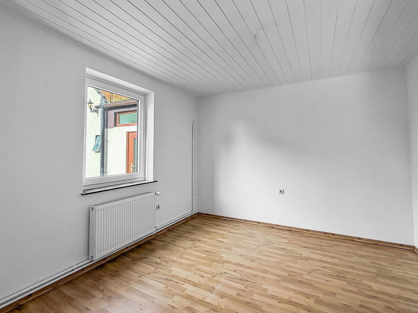 Prenájom bytu 3-izbový 80 m², Langenfeldweg 2, Schiffdorf, Dolné Sasko Prenájom bytu 3-izbový 80 m², Langenfeldweg 2, Schiffdorf, Dolné Sasko
