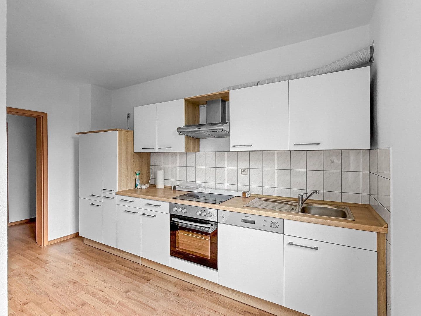 Prenájom bytu 3-izbový 80 m², Langenfeldweg 2, Schiffdorf, Dolné Sasko Prenájom bytu 3-izbový 80 m², Langenfeldweg 2, Schiffdorf, Dolné Sasko