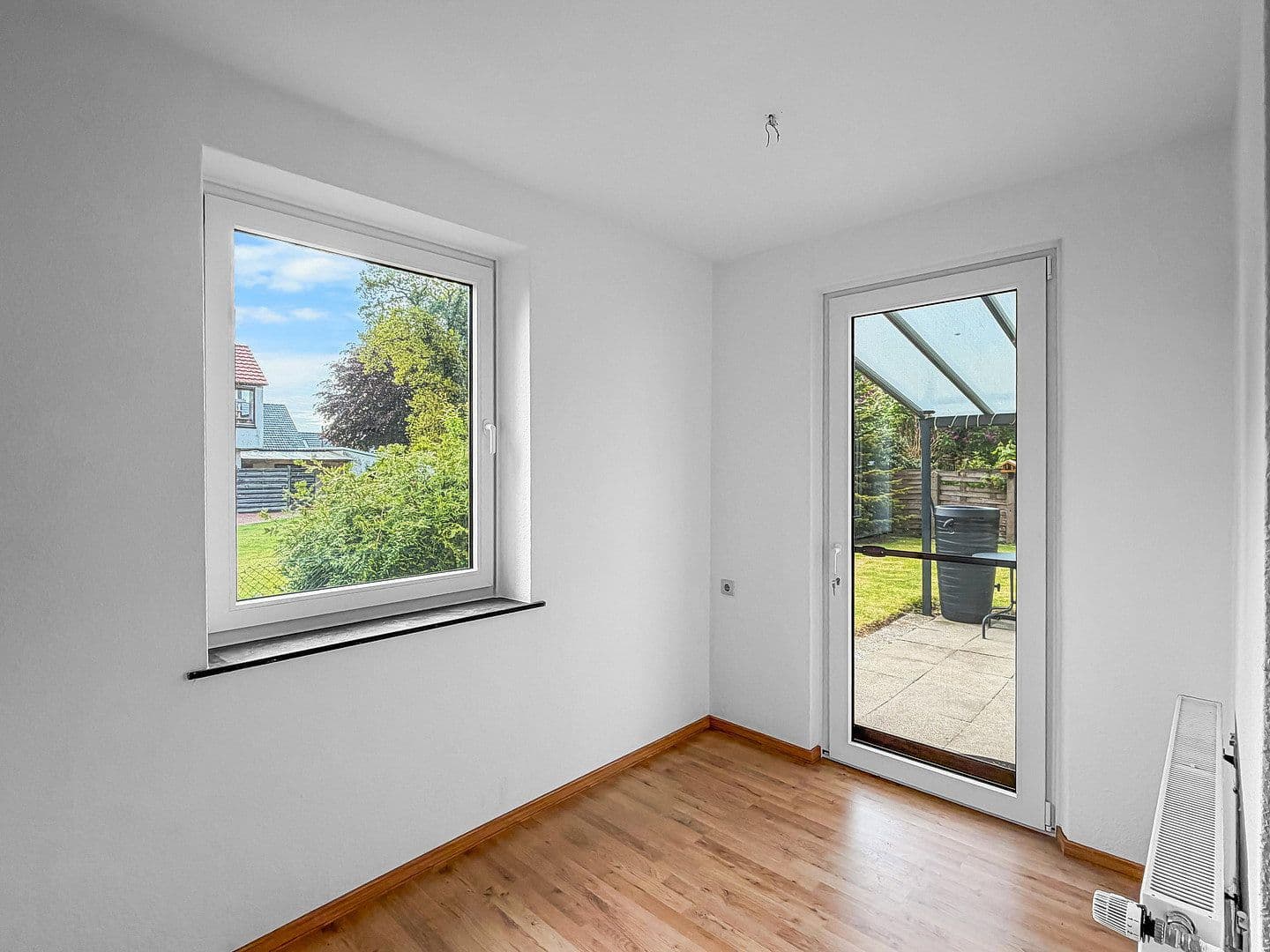 Prenájom bytu 3-izbový 80 m², Langenfeldweg 2, Schiffdorf, Dolné Sasko Prenájom bytu 3-izbový 80 m², Langenfeldweg 2, Schiffdorf, Dolné Sasko