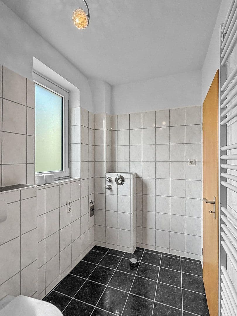 Prenájom bytu 3-izbový 80 m², Langenfeldweg 2, Schiffdorf, Dolné Sasko Prenájom bytu 3-izbový 80 m², Langenfeldweg 2, Schiffdorf, Dolné Sasko