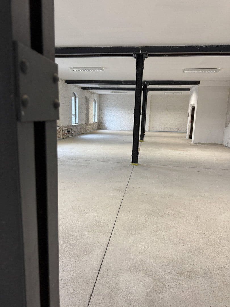 Prenájom kancelárie 250 m², Palmstraße 17-19, Chemnitz, Sasko Prenájom kancelárie 250 m², Palmstraße 17-19, Chemnitz, Sasko