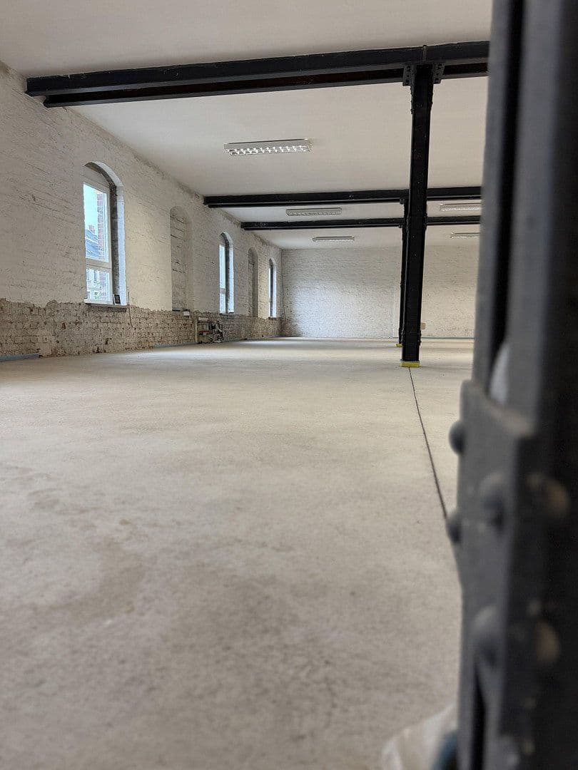 Prenájom kancelárie 250 m², Palmstraße 17-19, Chemnitz, Sasko Prenájom kancelárie 250 m², Palmstraße 17-19, Chemnitz, Sasko