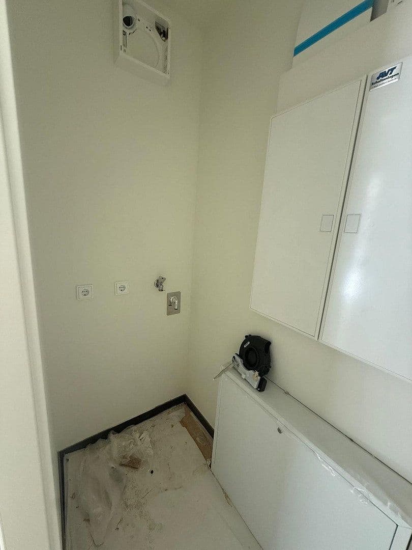 Prenájom bytu 3-izbový 84 m², Billhorner Kanalstraße 56, Hamburg, Hamburg Prenájom bytu 3-izbový 84 m², Billhorner Kanalstraße 56, Hamburg, Hamburg