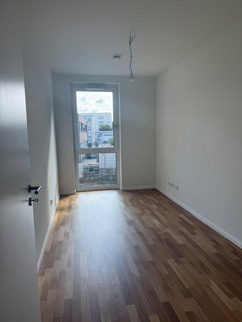 Prenájom bytu 3-izbový 84 m², Billhorner Kanalstraße 56, Hamburg, Hamburg Prenájom bytu 3-izbový 84 m², Billhorner Kanalstraße 56, Hamburg, Hamburg