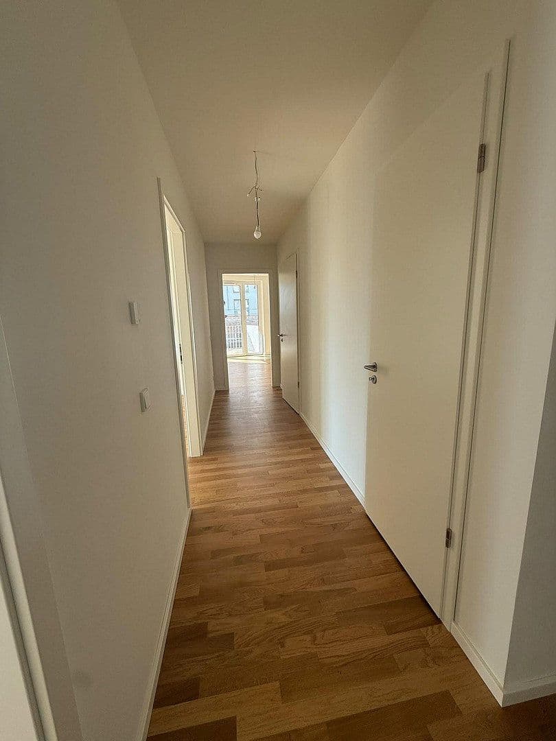 Prenájom bytu 3-izbový 84 m², Billhorner Kanalstraße 56, Hamburg, Hamburg Prenájom bytu 3-izbový 84 m², Billhorner Kanalstraße 56, Hamburg, Hamburg