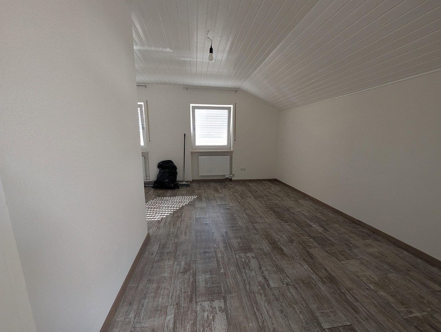 Prenájom bytu 1-izbový 37 m², Johann-Peter-Hebelstr. 20, Schliengen, Bádensko-Wurttembersko Prenájom bytu 1-izbový 37 m², Johann-Peter-Hebelstr. 20, Schliengen, Bádensko-Wurttembersko