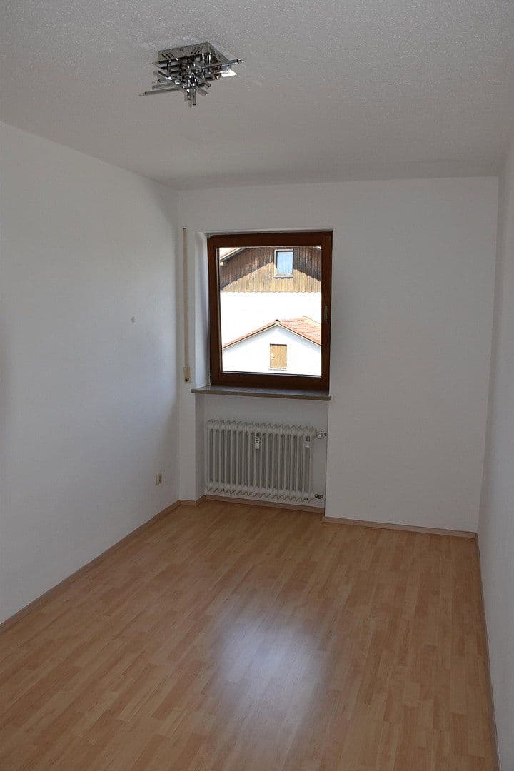 Prenájom bytu 3-izbový 85 m², Simbach, Bavorsko Prenájom bytu 3-izbový 85 m², Simbach, Bavorsko