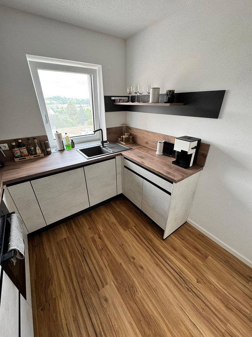 Prenájom bytu 4-izbový 72 m², Hutthurm, Bavorsko Prenájom bytu 4-izbový 72 m², Hutthurm, Bavorsko