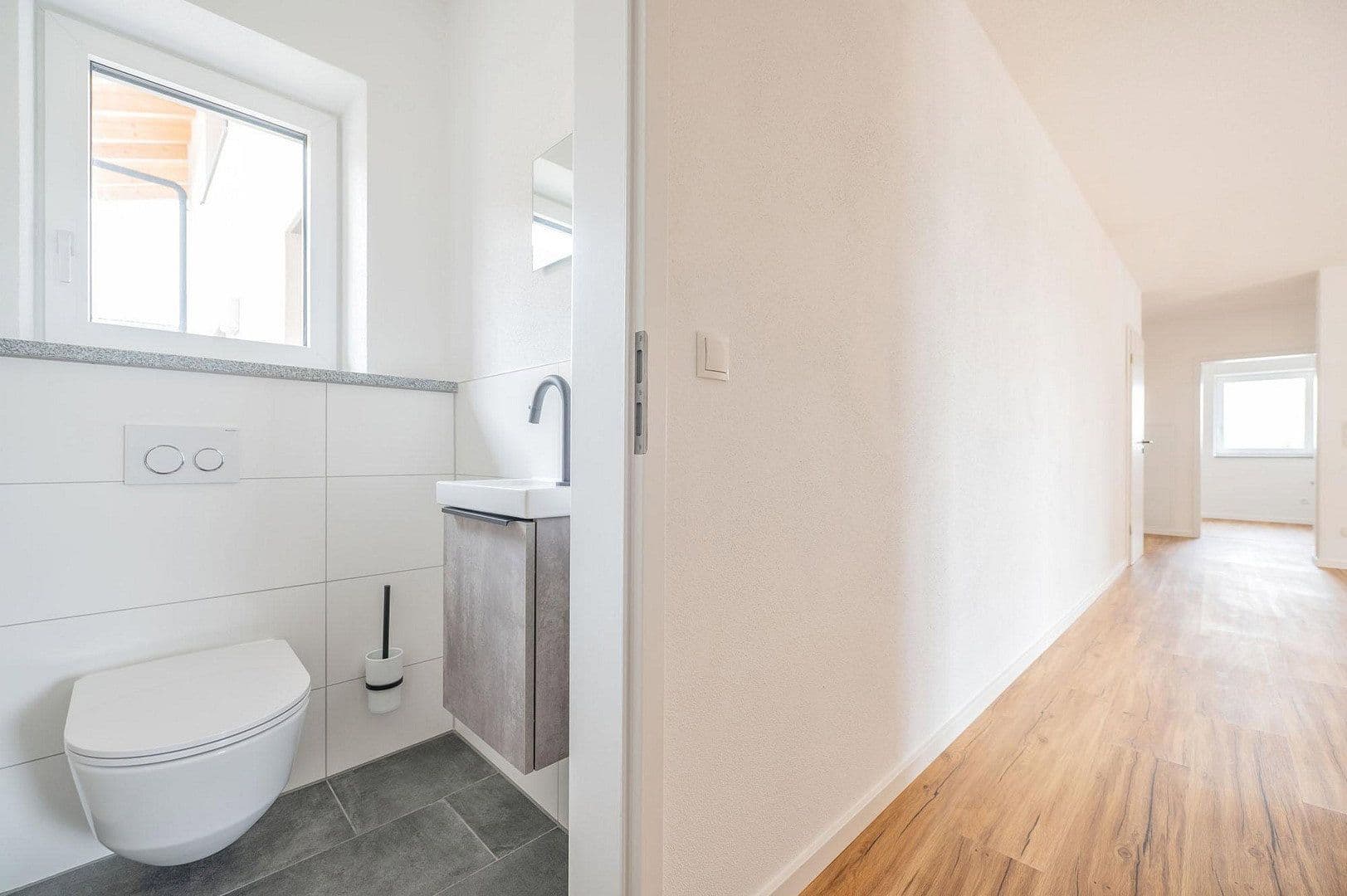 Prenájom bytu 4-izbový 72 m², Hutthurm, Bavorsko Prenájom bytu 4-izbový 72 m², Hutthurm, Bavorsko