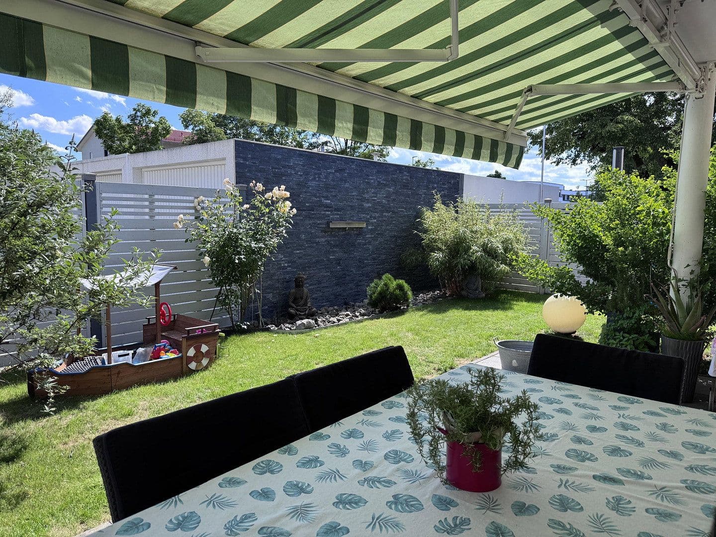 Predaj bytu 4-izbový 108 m², Untermeitingen, Bavorsko Predaj bytu 4-izbový 108 m², Untermeitingen, Bavorsko