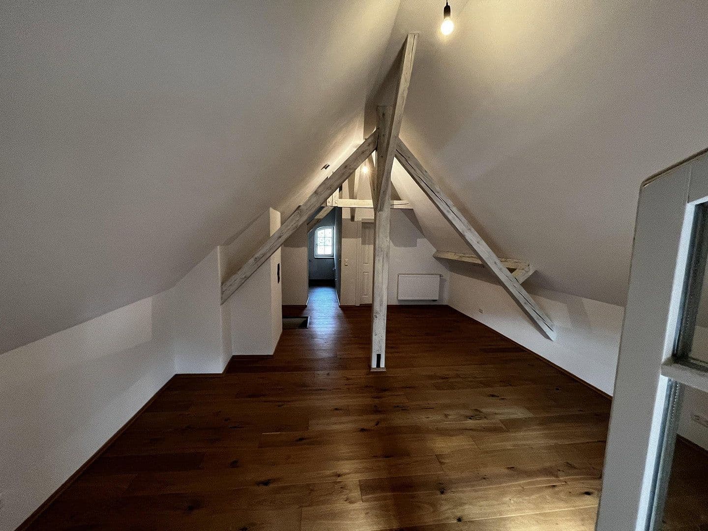 Prenájom bytu 4-izbový 145 m², Siegsdorf, Bavorsko Prenájom bytu 4-izbový 145 m², Siegsdorf, Bavorsko