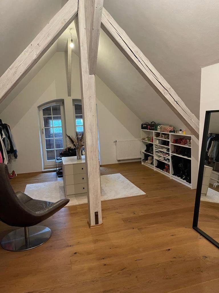 Prenájom bytu 4-izbový 145 m², Siegsdorf, Bavorsko Prenájom bytu 4-izbový 145 m², Siegsdorf, Bavorsko