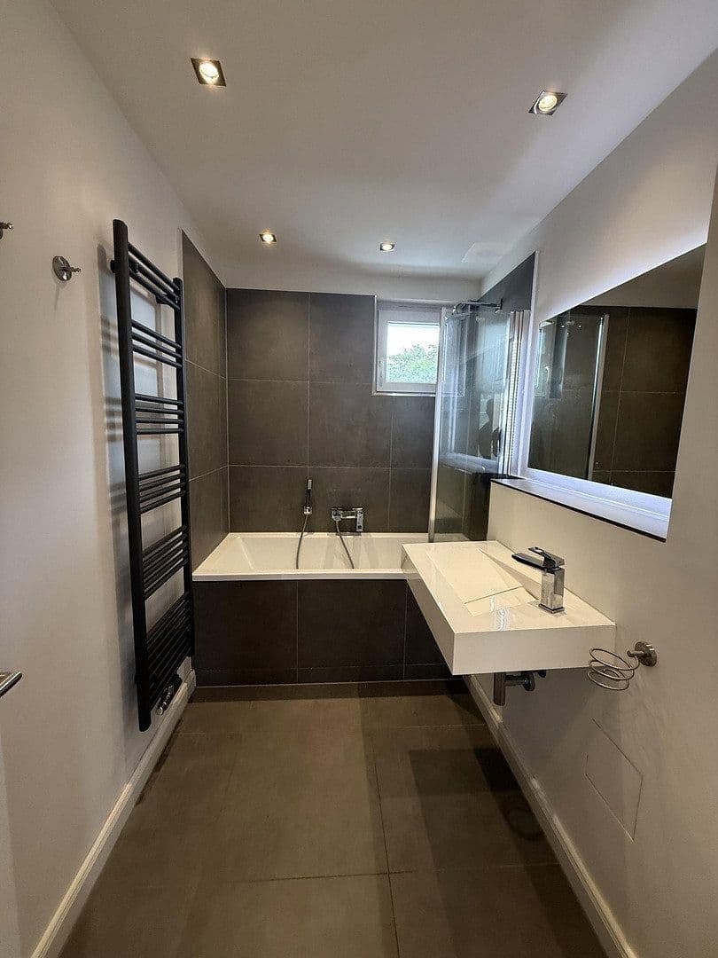Predaj bytu 2-izbový 60 m², Holtenauer Straße 228, Kiel, Šlezvicko-Holštajnsko Predaj bytu 2-izbový 60 m², Holtenauer Straße 228, Kiel, Šlezvicko-Holštajnsko
