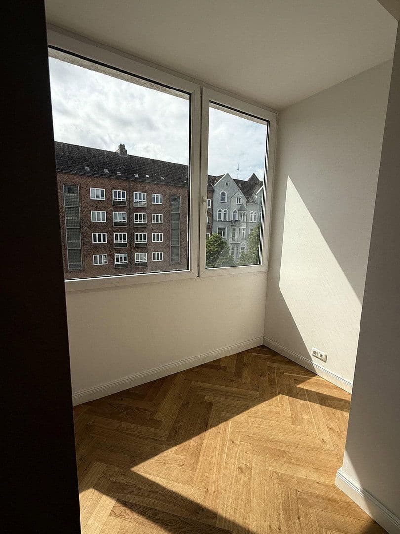 Predaj bytu 2-izbový 60 m², Holtenauer Straße 228, Kiel, Šlezvicko-Holštajnsko Predaj bytu 2-izbový 60 m², Holtenauer Straße 228, Kiel, Šlezvicko-Holštajnsko