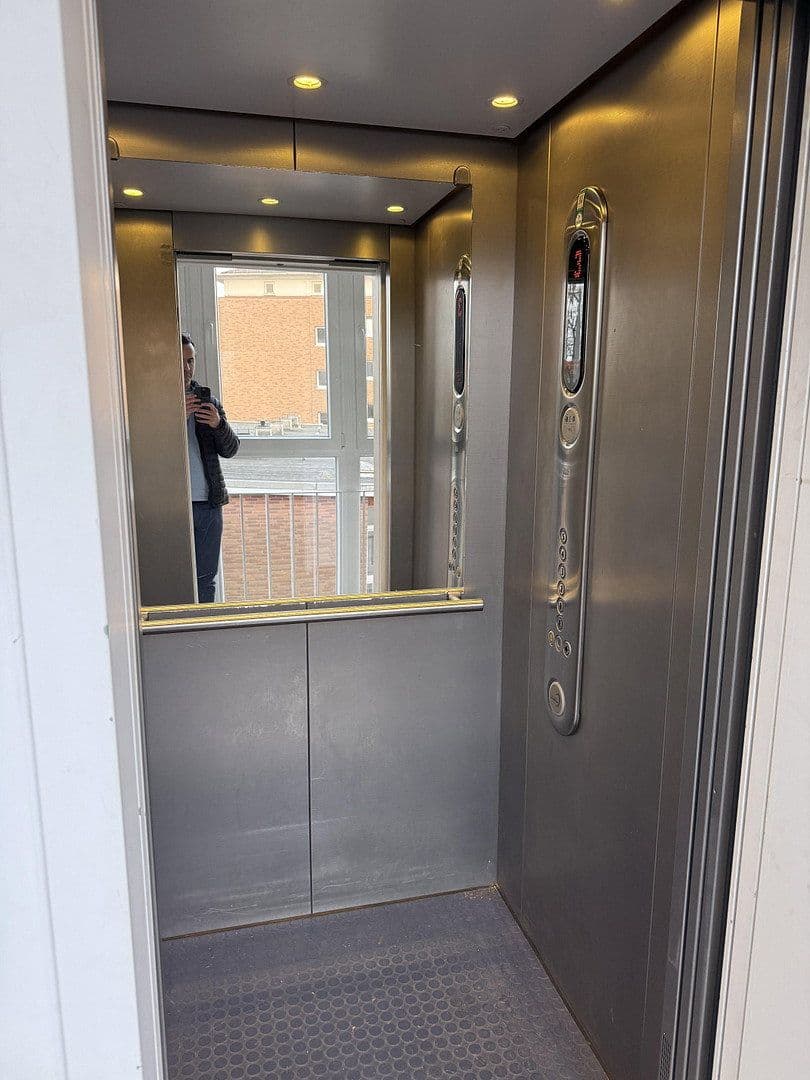 Predaj bytu 2-izbový 60 m², Holtenauer Straße 228, Kiel, Šlezvicko-Holštajnsko Predaj bytu 2-izbový 60 m², Holtenauer Straße 228, Kiel, Šlezvicko-Holštajnsko