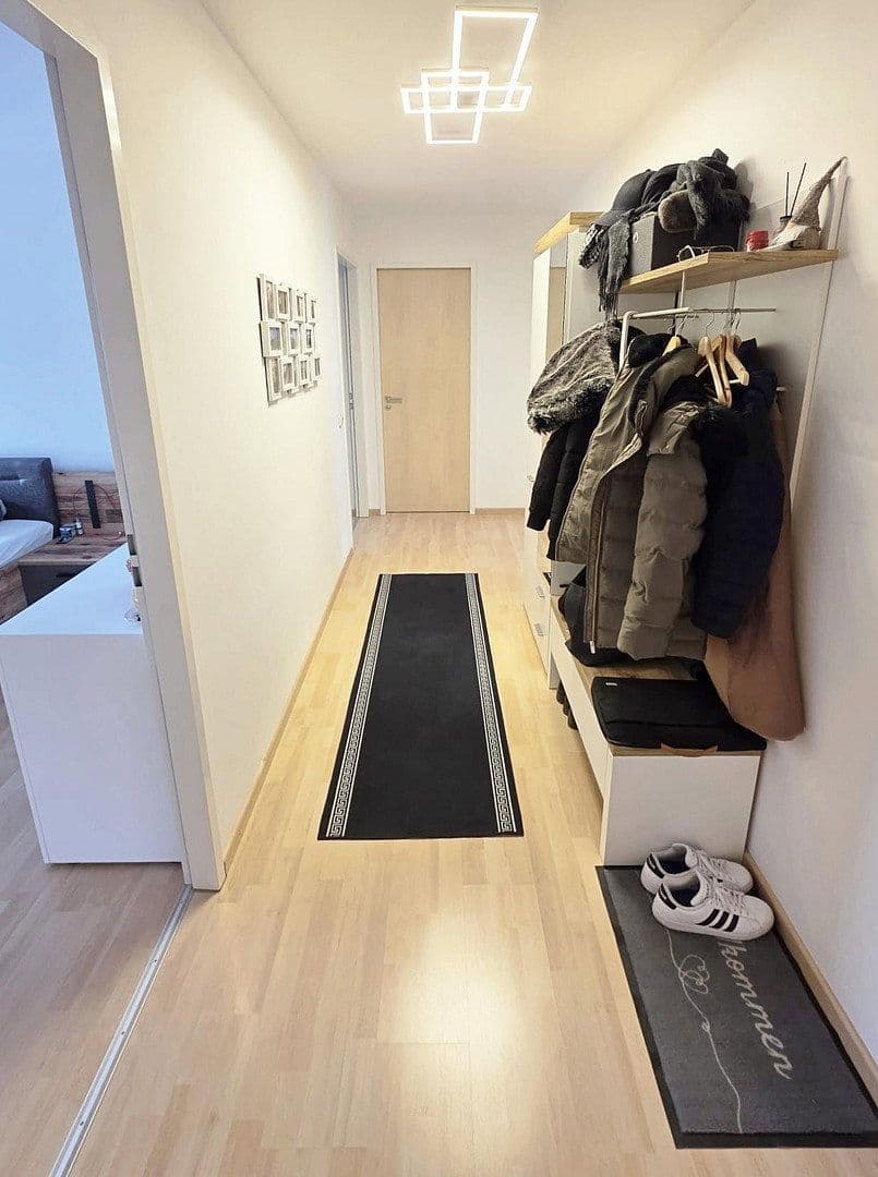 Prenájom bytu 3-izbový 88 m², Landsham bei Kirchheim, Bavorsko Prenájom bytu 3-izbový 88 m², Landsham bei Kirchheim, Bavorsko