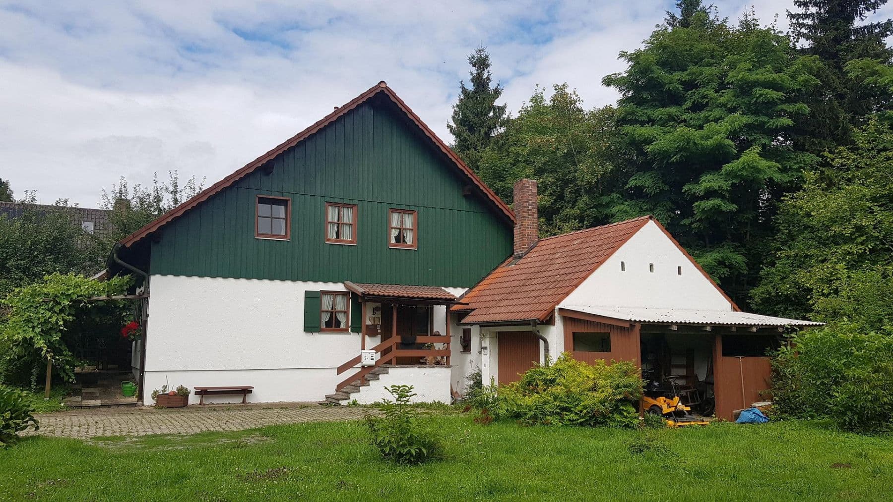 Predaj domu 230 m², pozemok 774 m², Schloßberg 9 a, Tiefenbach, Bavorsko Predaj domu 230 m², pozemok 774 m², Schloßberg 9 a, Tiefenbach, Bavorsko