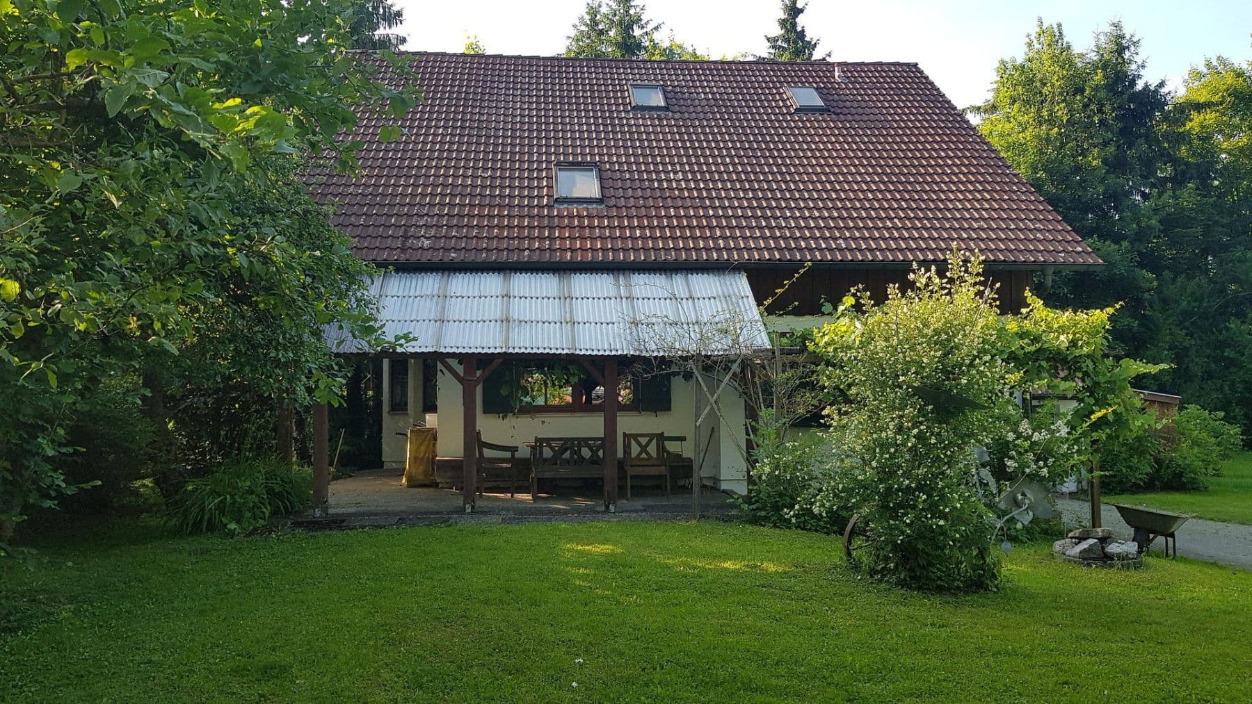 Predaj domu 230 m², pozemok 774 m², Schloßberg 9 a, Tiefenbach, Bavorsko Predaj domu 230 m², pozemok 774 m², Schloßberg 9 a, Tiefenbach, Bavorsko