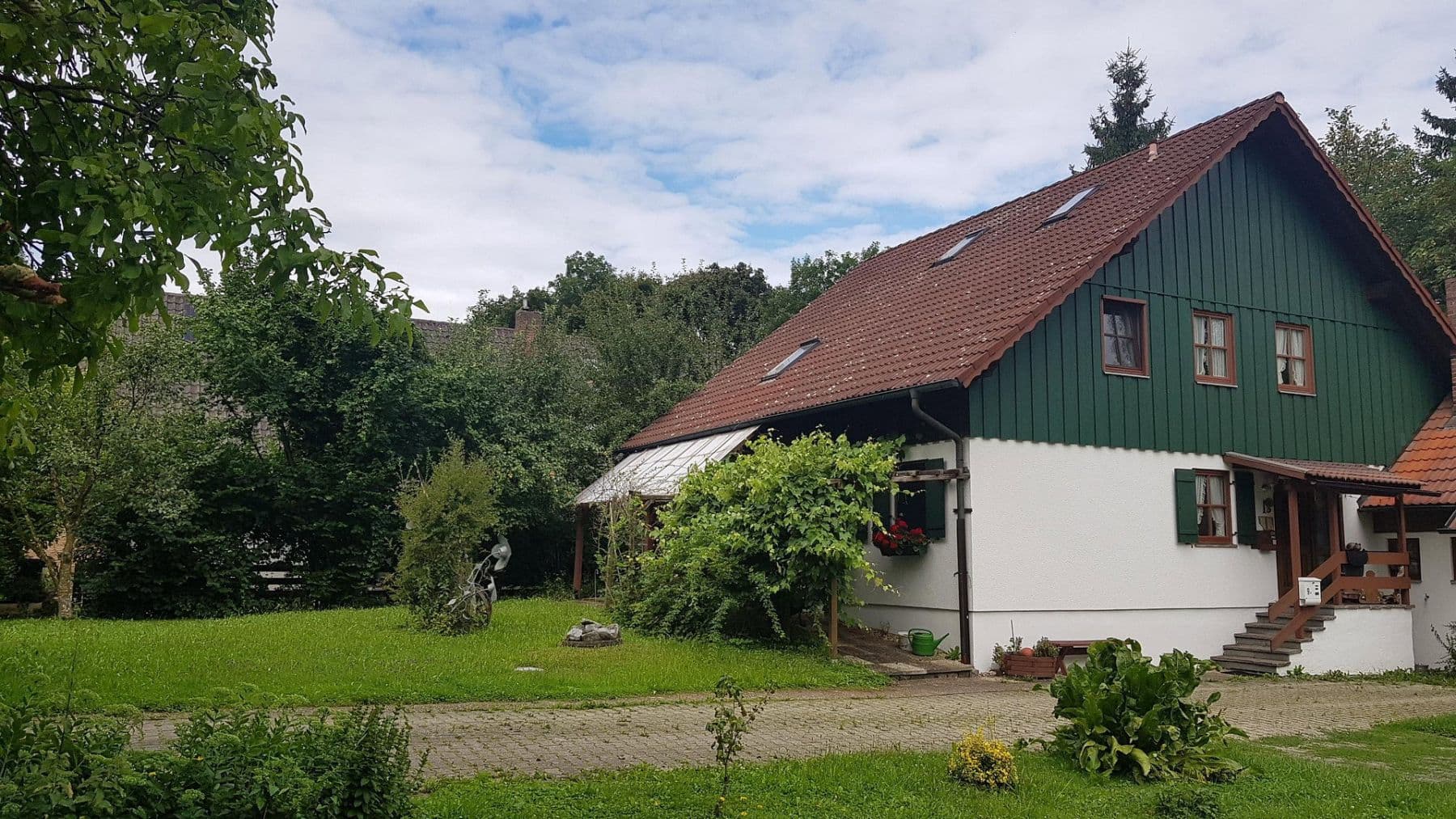 Predaj domu 230 m², pozemok 774 m², Schloßberg 9 a, Tiefenbach, Bavorsko Predaj domu 230 m², pozemok 774 m², Schloßberg 9 a, Tiefenbach, Bavorsko