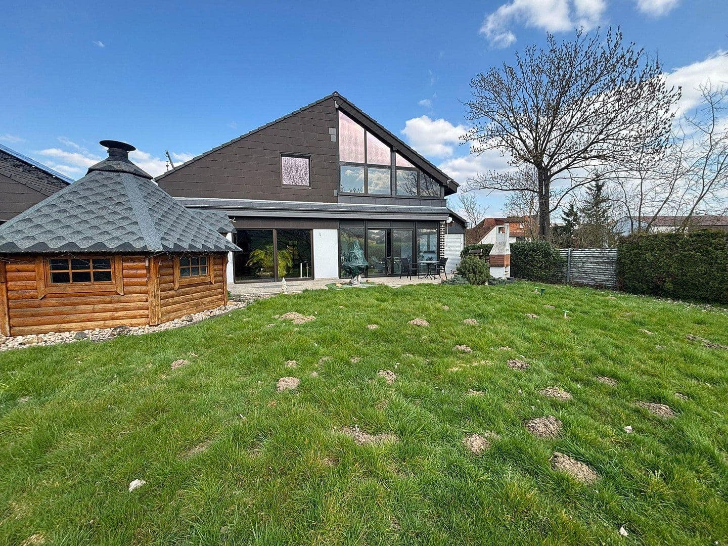 Predaj domu 200 m², pozemok 560 m², Bad Nauheim, Hesensko Predaj domu 200 m², pozemok 560 m², Bad Nauheim, Hesensko