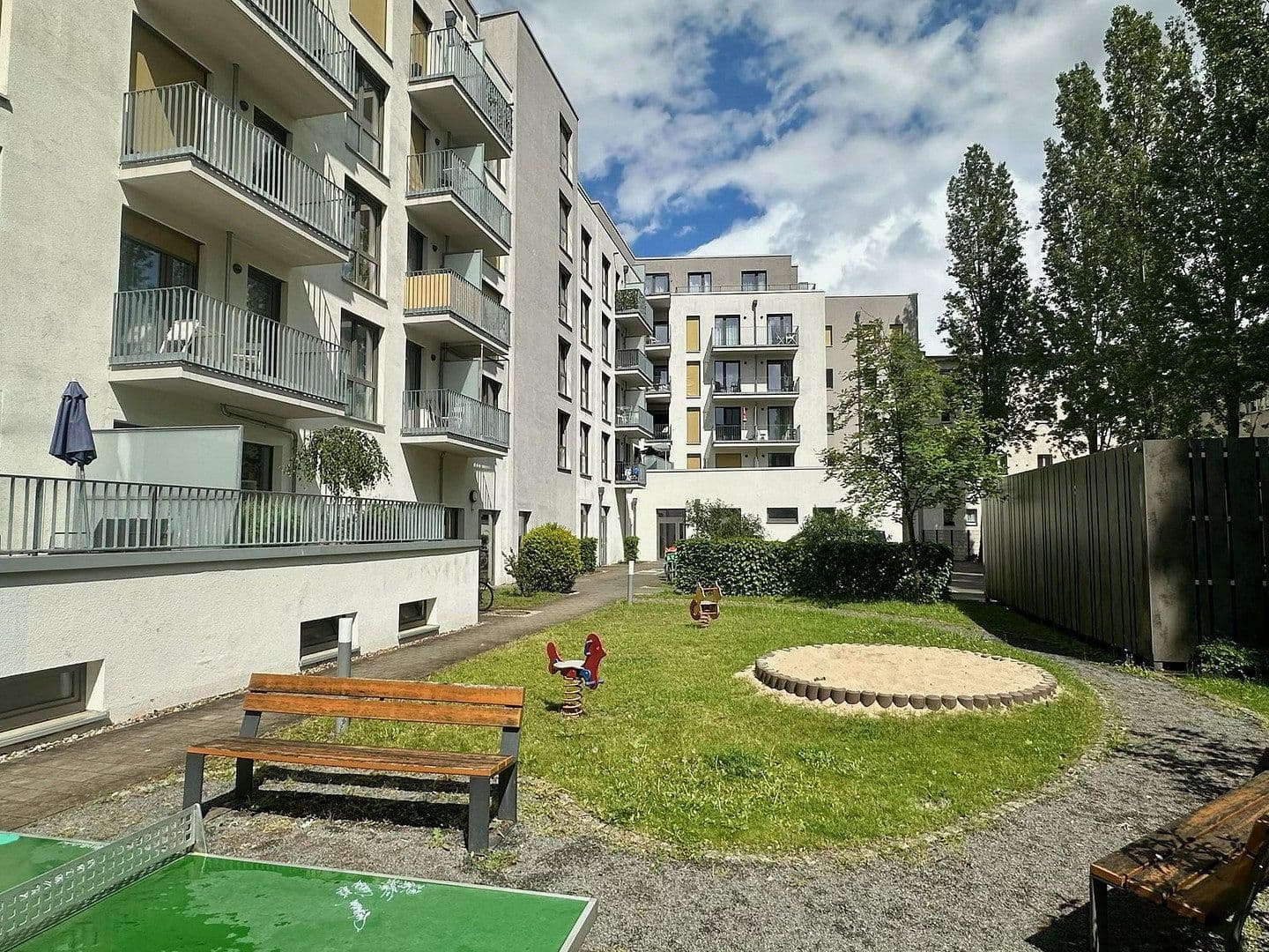 Predaj bytu 1-izbový 30 m², Dörpfeldstraße 5, Berlin, Berlín Predaj bytu 1-izbový 30 m², Dörpfeldstraße 5, Berlin, Berlín