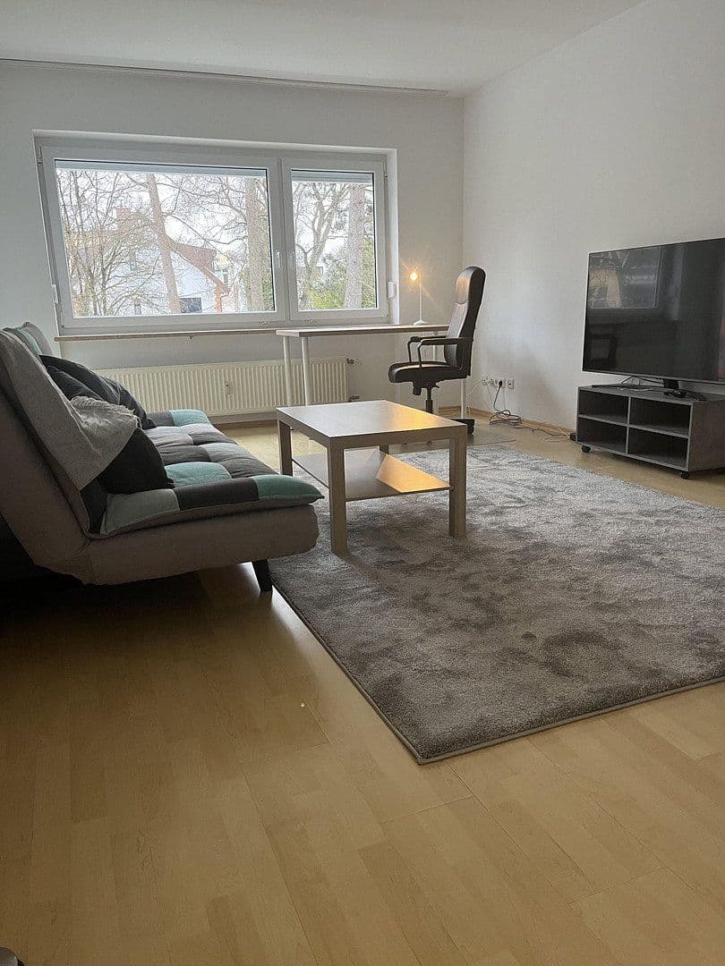 Prenájom bytu 2-izbový 65 m², München, Bavorsko Prenájom bytu 2-izbový 65 m², München, Bavorsko