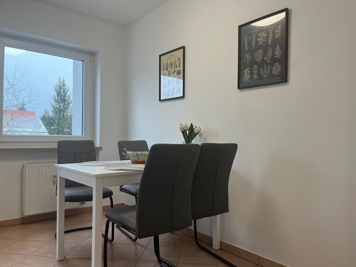 Prenájom bytu 2-izbový 65 m², München, Bavorsko Prenájom bytu 2-izbový 65 m², München, Bavorsko