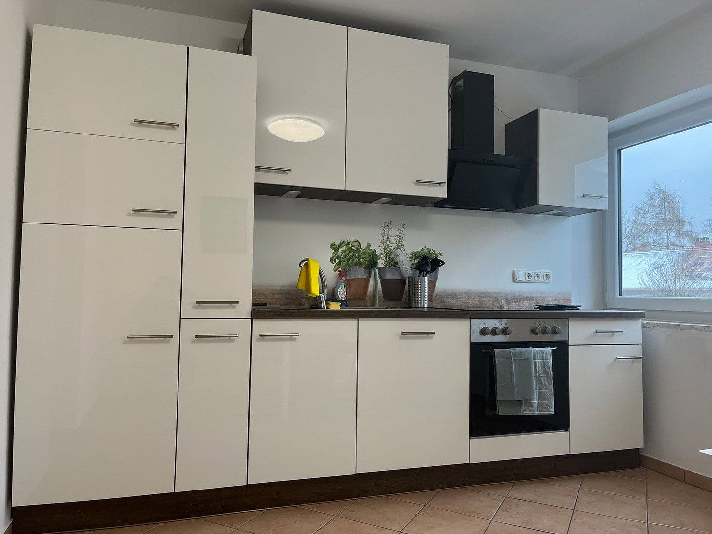 Prenájom bytu 2-izbový 65 m², München, Bavorsko Prenájom bytu 2-izbový 65 m², München, Bavorsko
