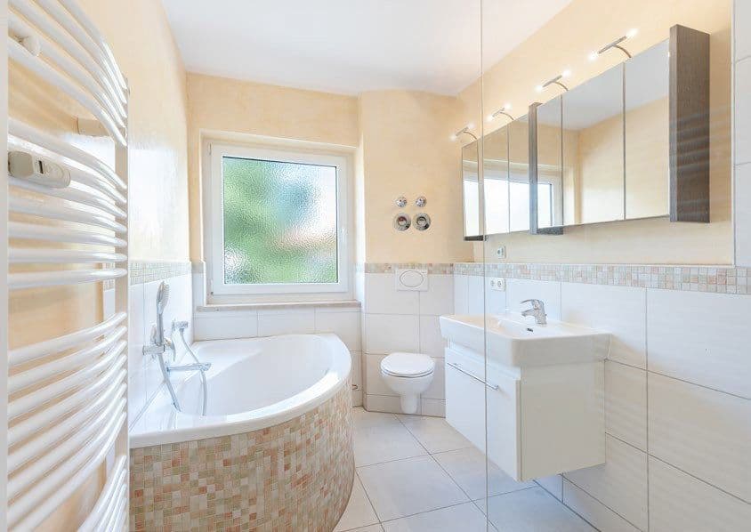 Prenájom bytu 2-izbový 65 m², München, Bavorsko Prenájom bytu 2-izbový 65 m², München, Bavorsko