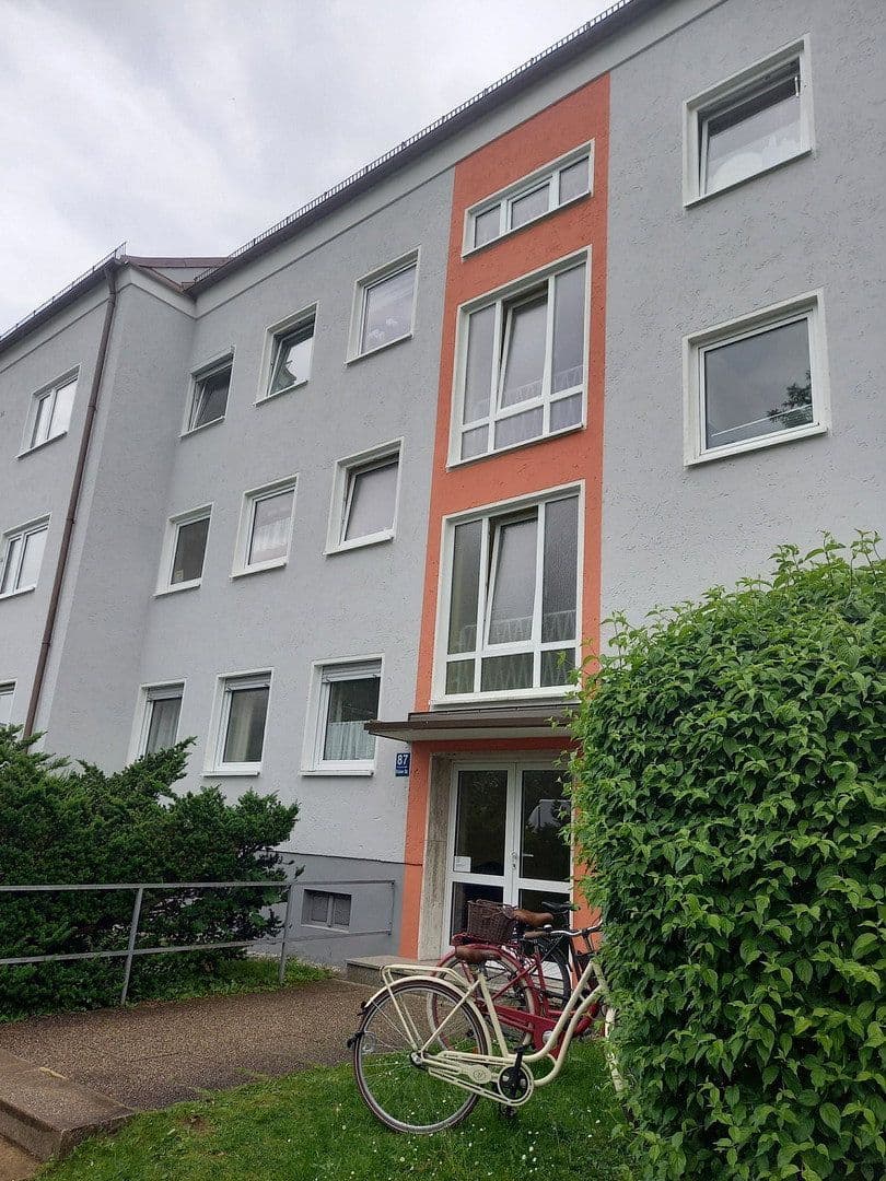 Prenájom bytu 2-izbový 65 m², München, Bavorsko Prenájom bytu 2-izbový 65 m², München, Bavorsko