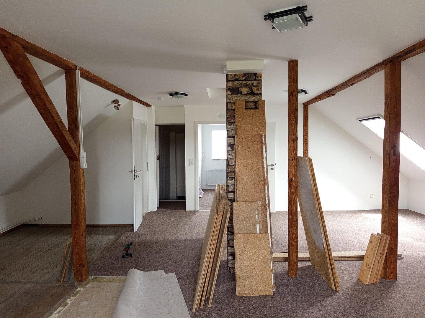 Predaj domu 477 m², pozemok 23.953 m², Averlak, Šlezvicko-Holštajnsko Predaj domu 477 m², pozemok 23.953 m², Averlak, Šlezvicko-Holštajnsko