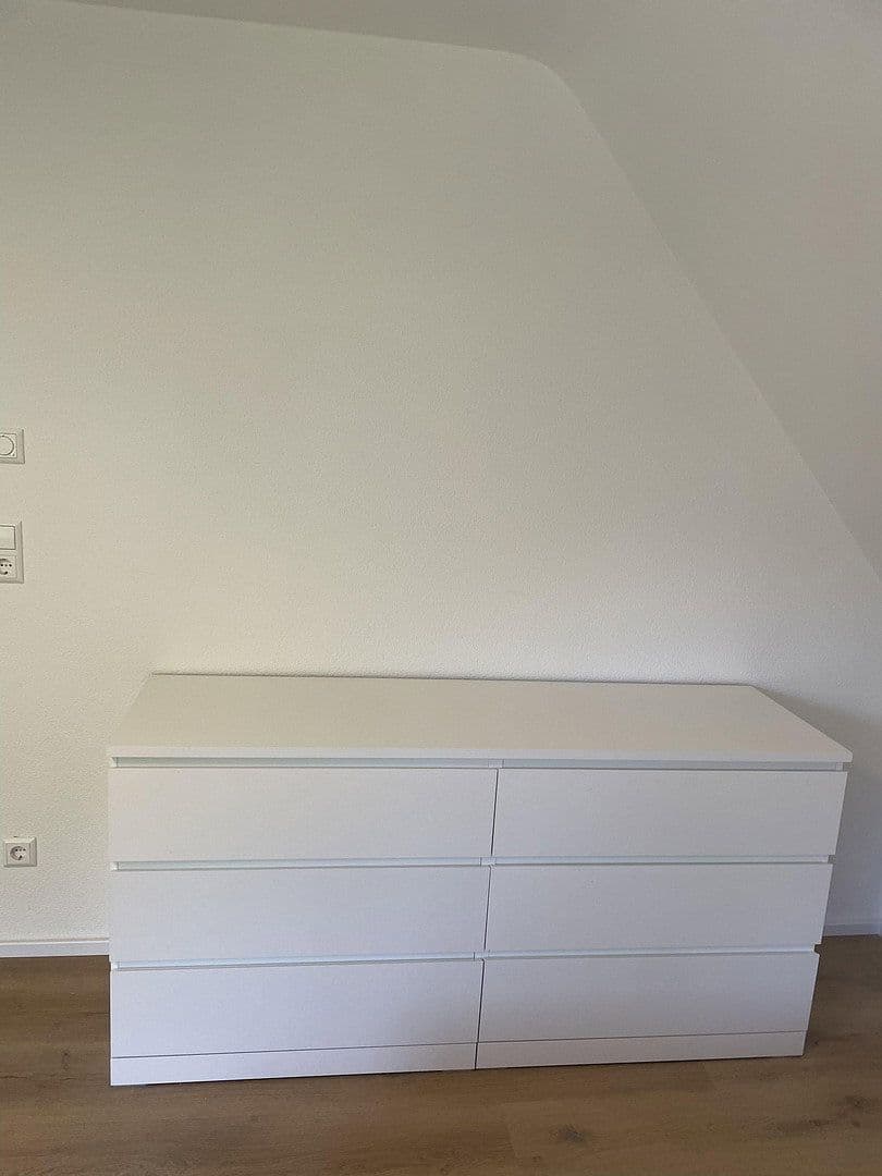 Prenájom bytu 2-izbový 30 m², Ludwigsburg, Bádensko-Wurttembersko Prenájom bytu 2-izbový 30 m², Ludwigsburg, Bádensko-Wurttembersko