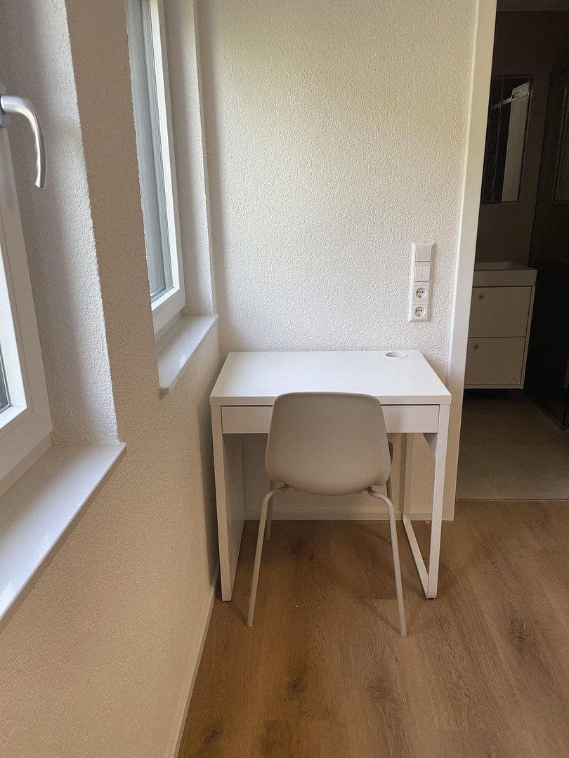 Prenájom bytu 2-izbový 30 m², Ludwigsburg, Bádensko-Wurttembersko Prenájom bytu 2-izbový 30 m², Ludwigsburg, Bádensko-Wurttembersko