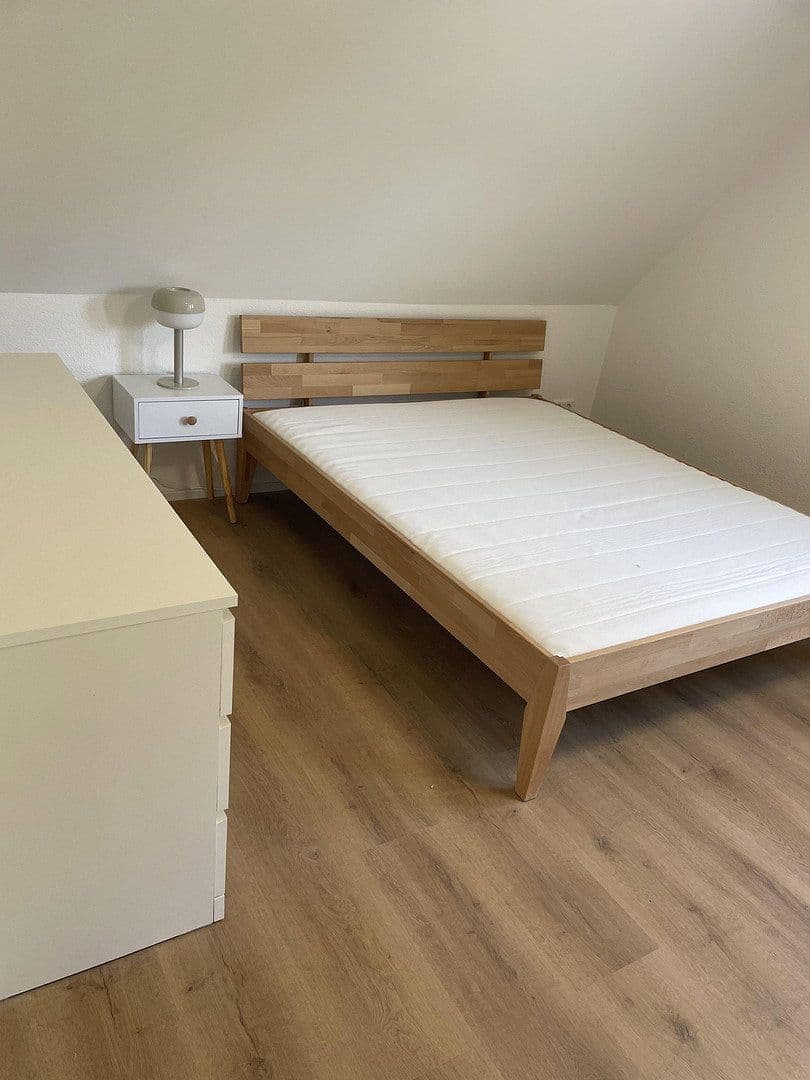 Prenájom bytu 2-izbový 30 m², Ludwigsburg, Bádensko-Wurttembersko Prenájom bytu 2-izbový 30 m², Ludwigsburg, Bádensko-Wurttembersko