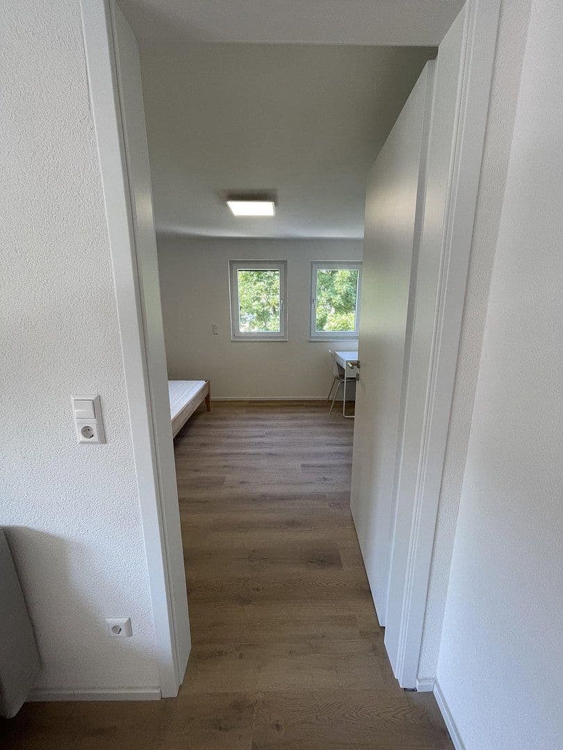 Prenájom bytu 2-izbový 30 m², Ludwigsburg, Bádensko-Wurttembersko Prenájom bytu 2-izbový 30 m², Ludwigsburg, Bádensko-Wurttembersko