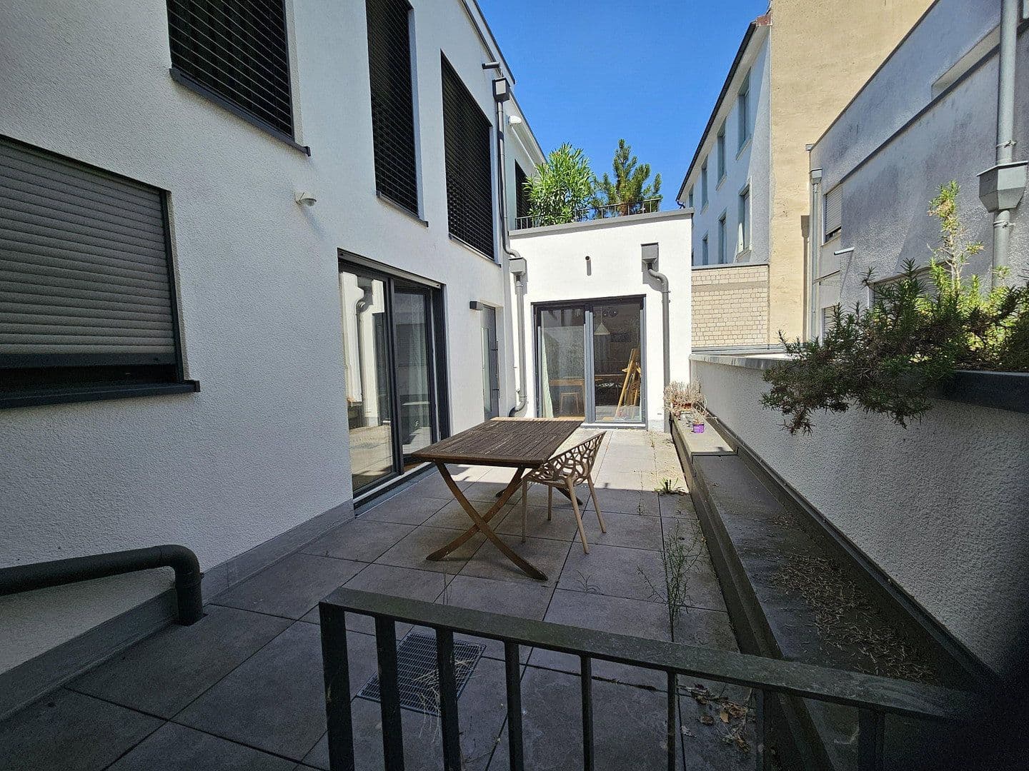 Prenájom bytu 2-izbový 73 m², Amalienstr. 8, Karlsruhe, Bádensko-Wurttembersko Prenájom bytu 2-izbový 73 m², Amalienstr. 8, Karlsruhe, Bádensko-Wurttembersko