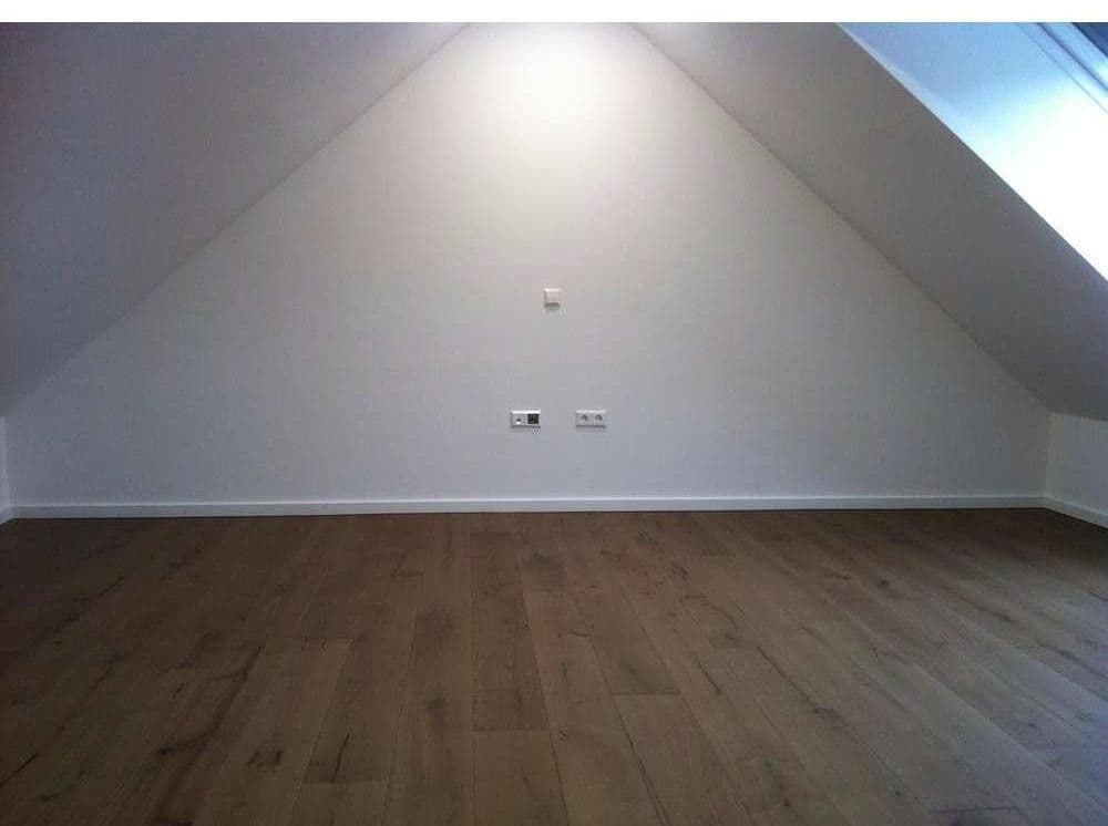 Predaj domu 170 m², pozemok 312 m², Pfinztal, Bádensko-Wurttembersko Predaj domu 170 m², pozemok 312 m², Pfinztal, Bádensko-Wurttembersko