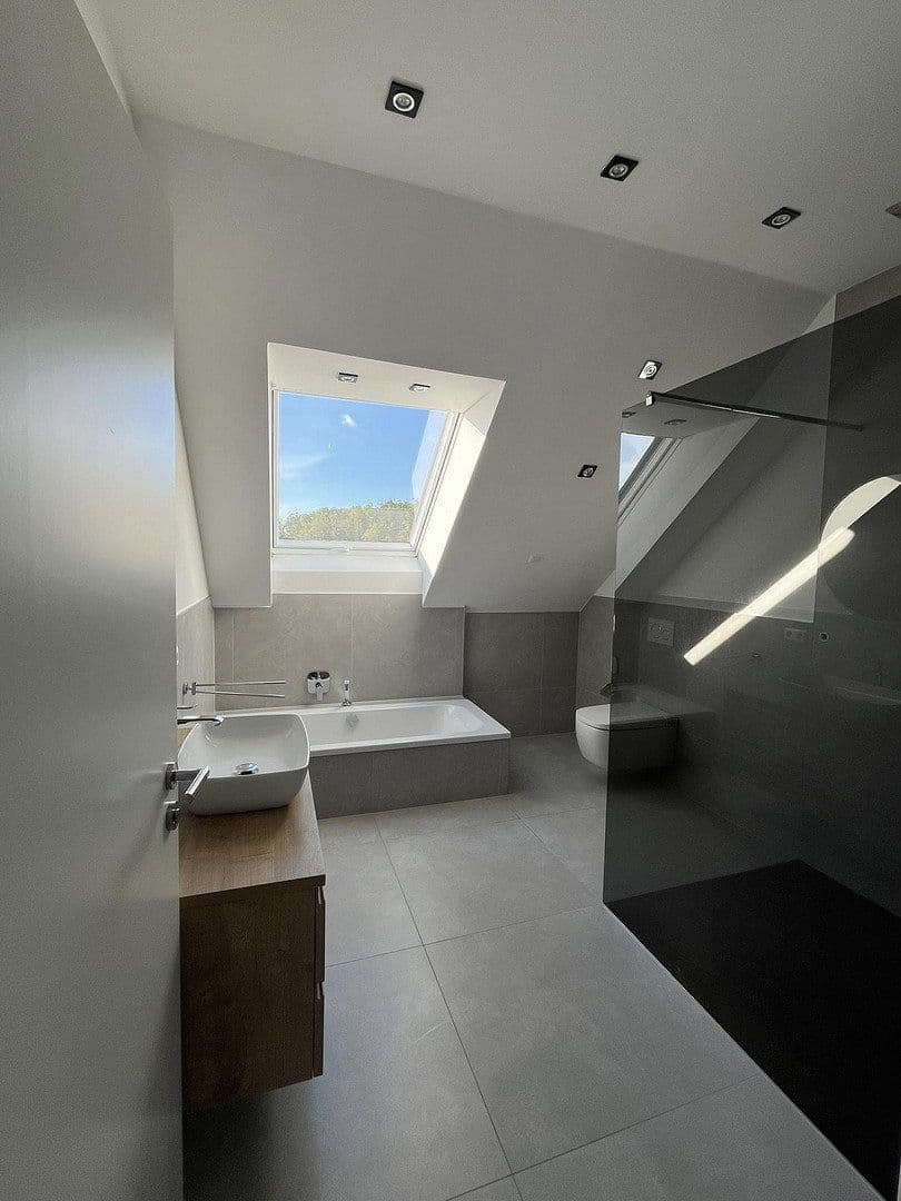 Predaj domu 170 m², pozemok 312 m², Pfinztal, Bádensko-Wurttembersko Predaj domu 170 m², pozemok 312 m², Pfinztal, Bádensko-Wurttembersko