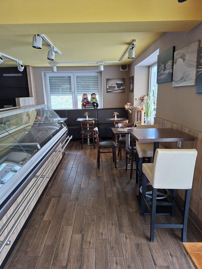 Predaj domu 480 m², pozemok 650 m², Tassilostraße 7, Münchsmünster, Bavorsko Predaj domu 480 m², pozemok 650 m², Tassilostraße 7, Münchsmünster, Bavorsko