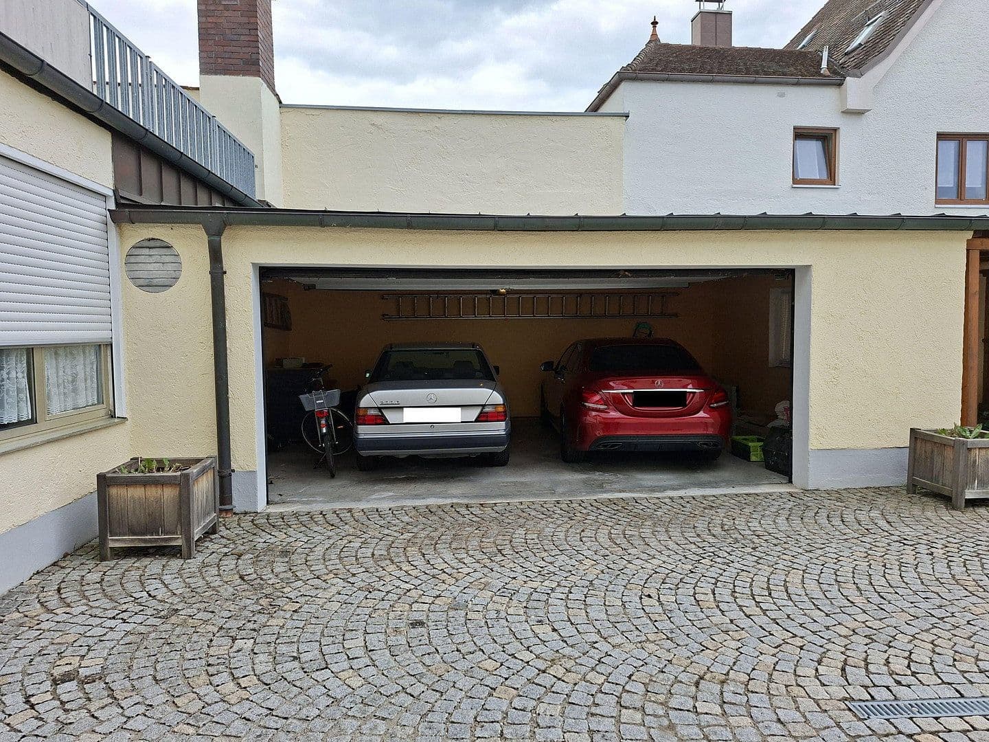 Predaj domu 480 m², pozemok 650 m², Tassilostraße 7, Münchsmünster, Bavorsko Predaj domu 480 m², pozemok 650 m², Tassilostraße 7, Münchsmünster, Bavorsko