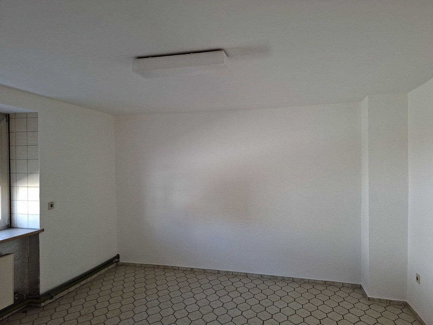 Predaj domu 480 m², pozemok 650 m², Tassilostraße 7, Münchsmünster, Bavorsko Predaj domu 480 m², pozemok 650 m², Tassilostraße 7, Münchsmünster, Bavorsko